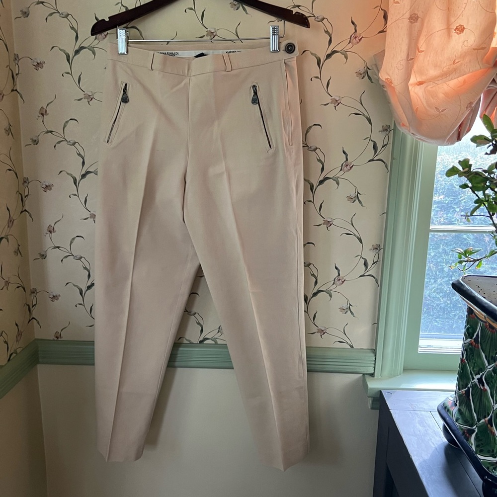 Marina Ronaldo pants